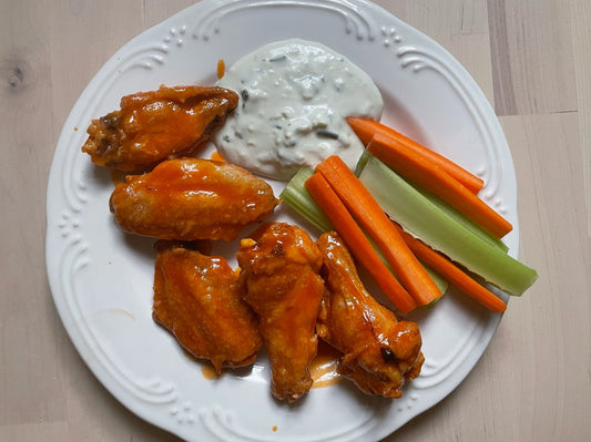 Sweet 'n Spicy Wings with Buttermilk Blue Dip