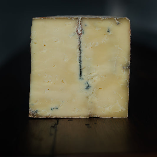 Dunbarton Cheddar Bleu